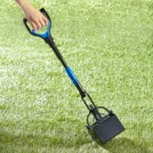 Vibrant Life Foldable Plastic Spring Action Pooper Scooper for Dogs - Black/Blue